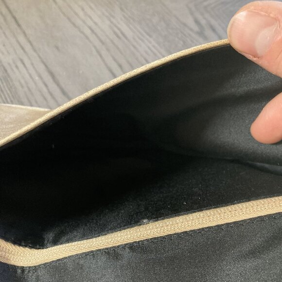 Victoria's Secret - Cream Color Clutch Bag - Gently Used - Picture 6 of 12